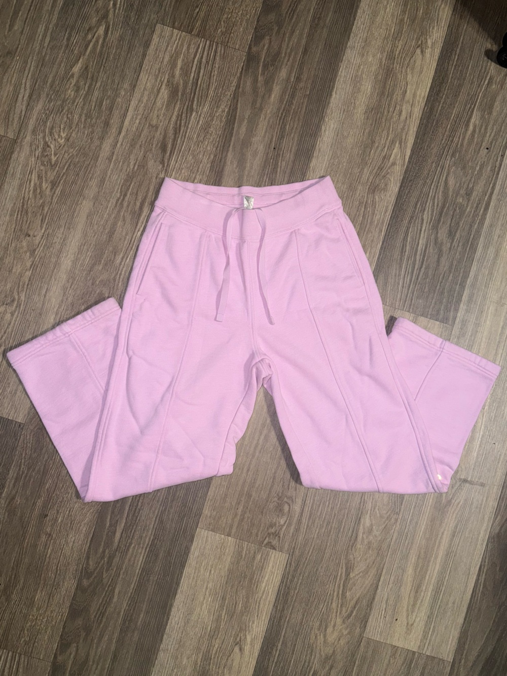 Alo Sweatpants - Picture 4 of 7